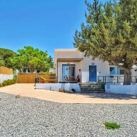 Alexandra's Sea Front Дом отдыха Pefki (Rhodes)