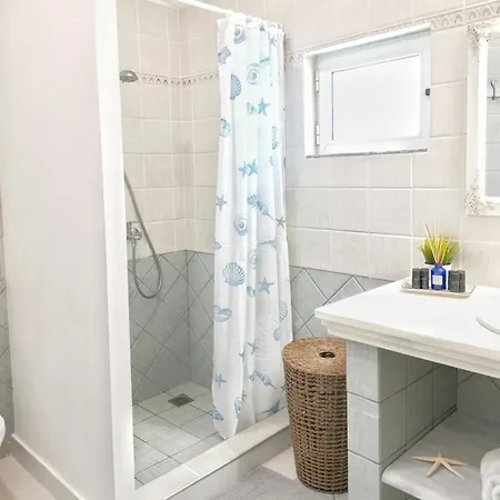 Alexandra's Sea Front