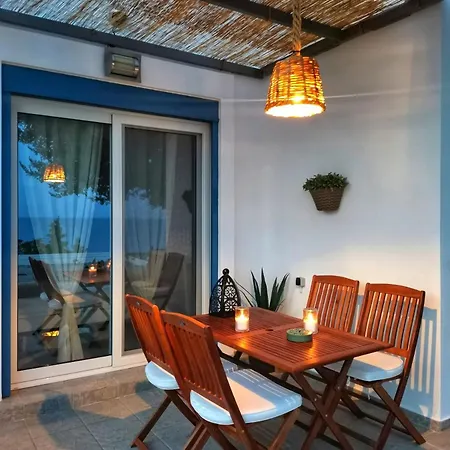 Alexandra's Sea Front Prázdninový dům Pefki