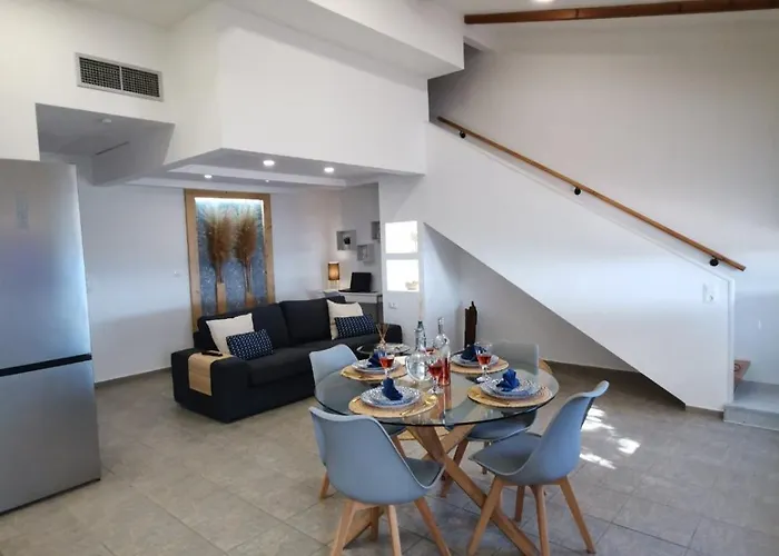 Alexandra's Sea Front *