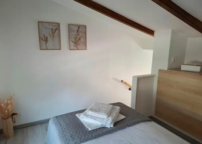 Alexandra's Sea Front