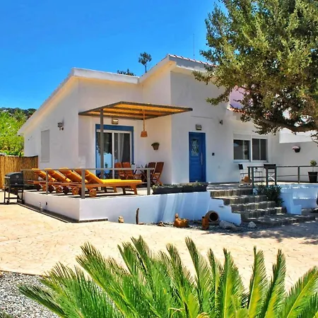 Alexandra's Sea Front Feriehus *