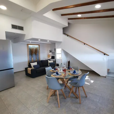 Alexandra's Sea Front *