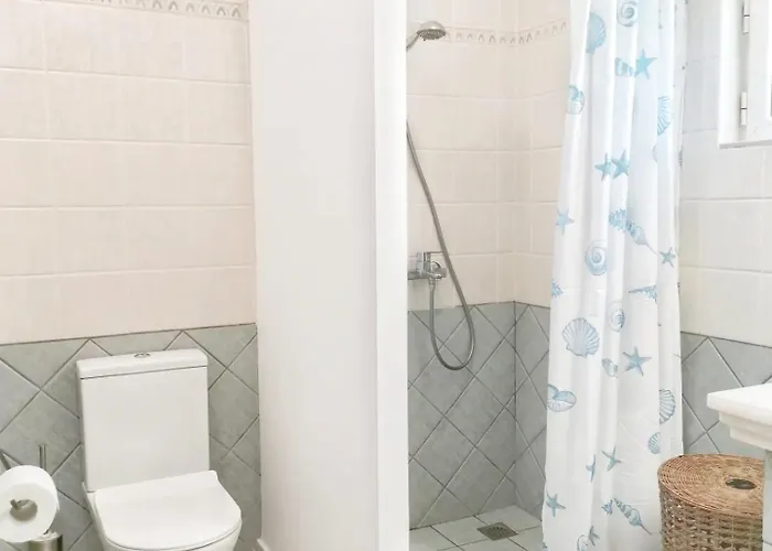 Alexandra's Sea Front Nyaraló *